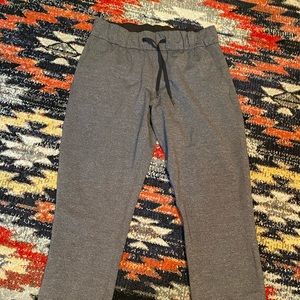 Lululemon on the fly pants